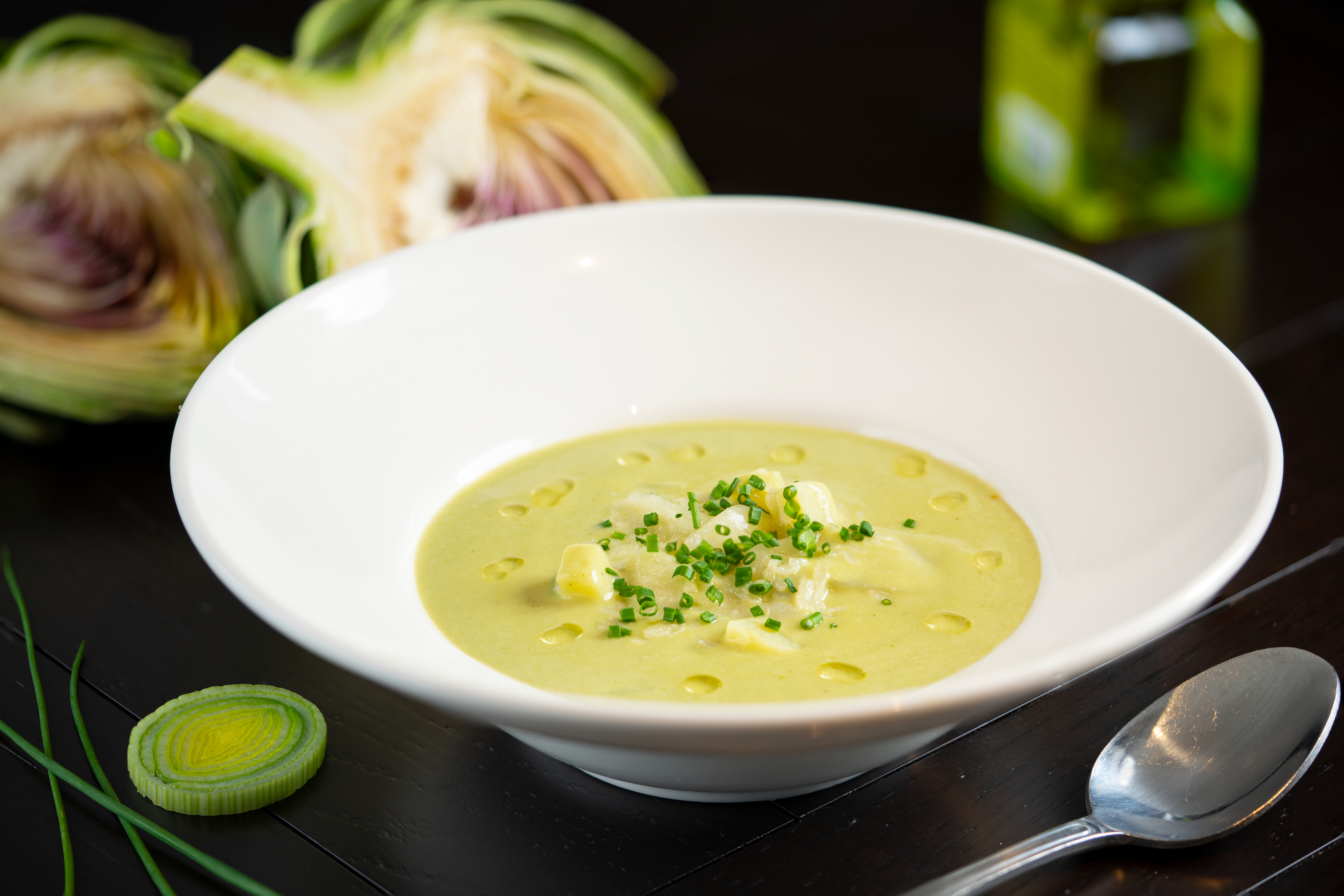 ARTICHOKE, POTATO AND LEEK SOUP WITH TRUFFLE OIL